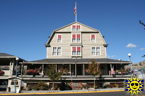 Lake Chelan Lodging